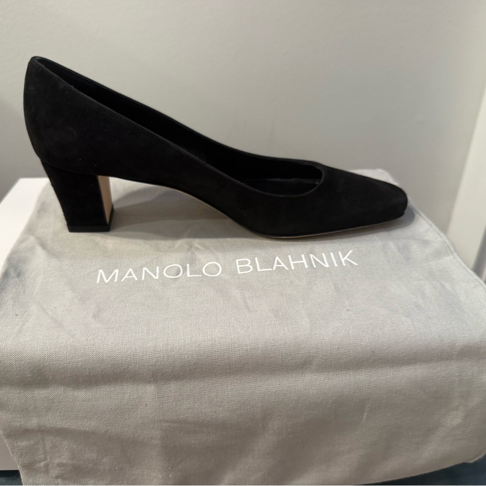 NEW Manolo Blahnik Okkatopla Black Suede Heels – Size 35 ✨ - Picture 9 of 12